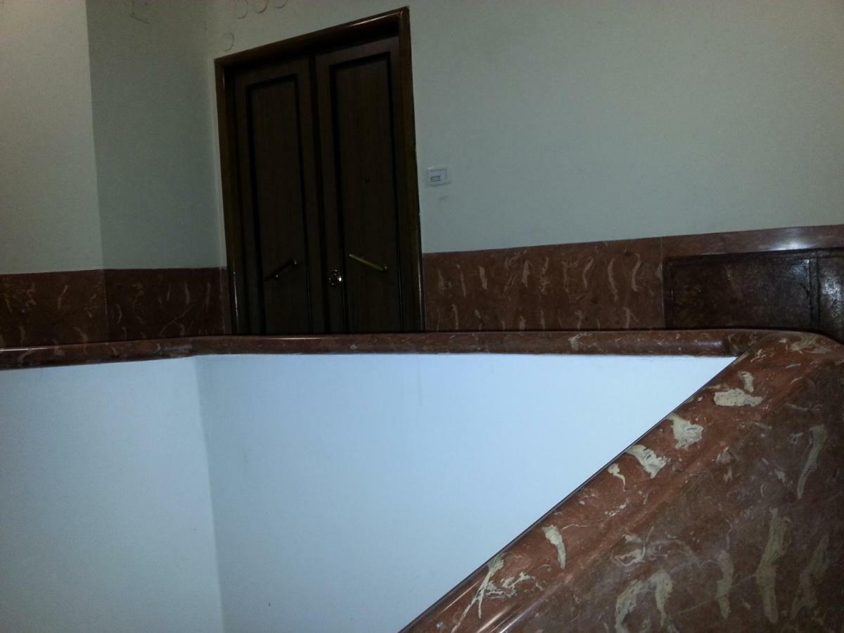 Apartament Chez-Roby Rzym Zewnętrze zdjęcie