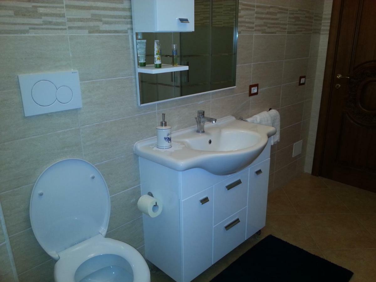 Apartament Chez-Roby Rzym Zewnętrze zdjęcie